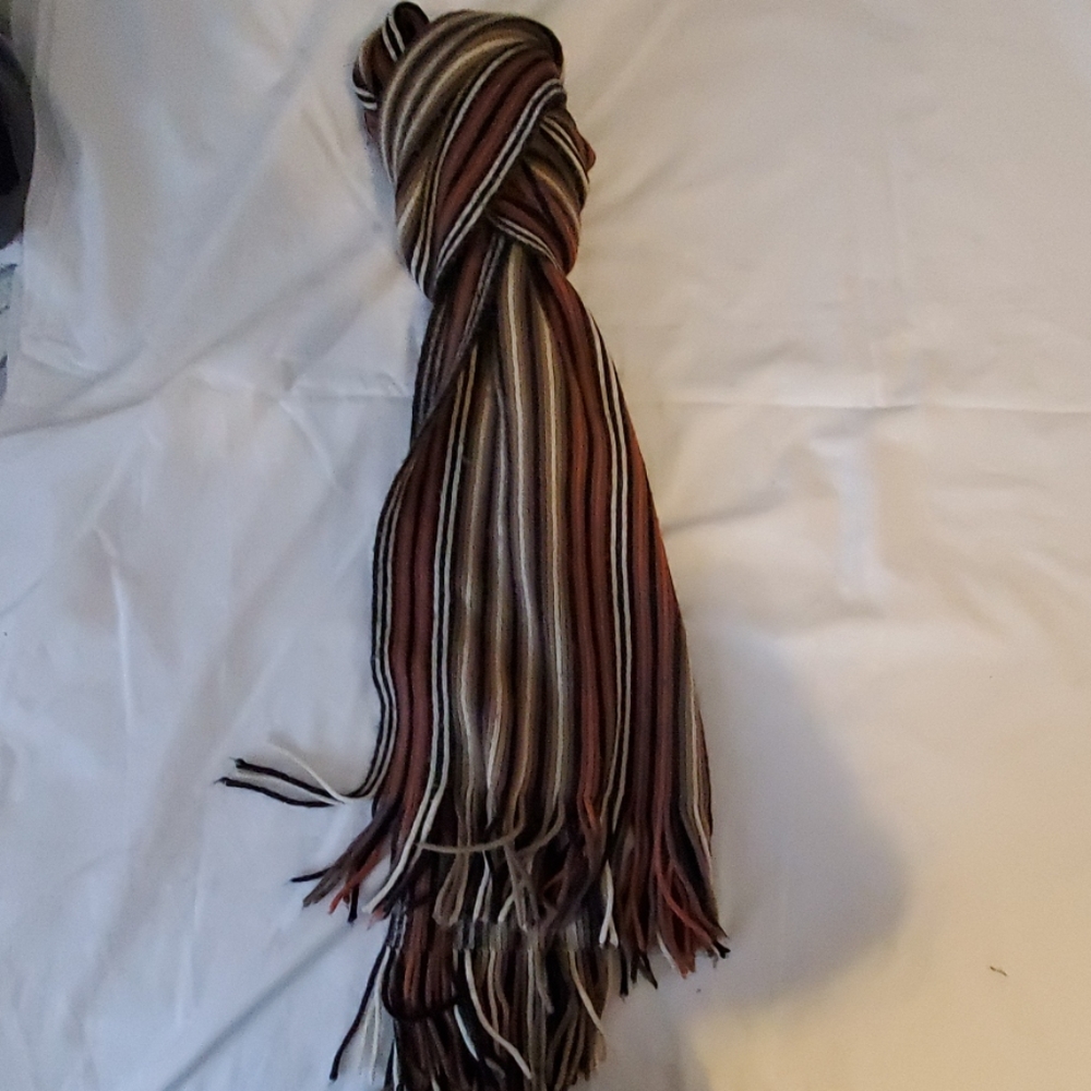 Scarf - Picture 3 of 3